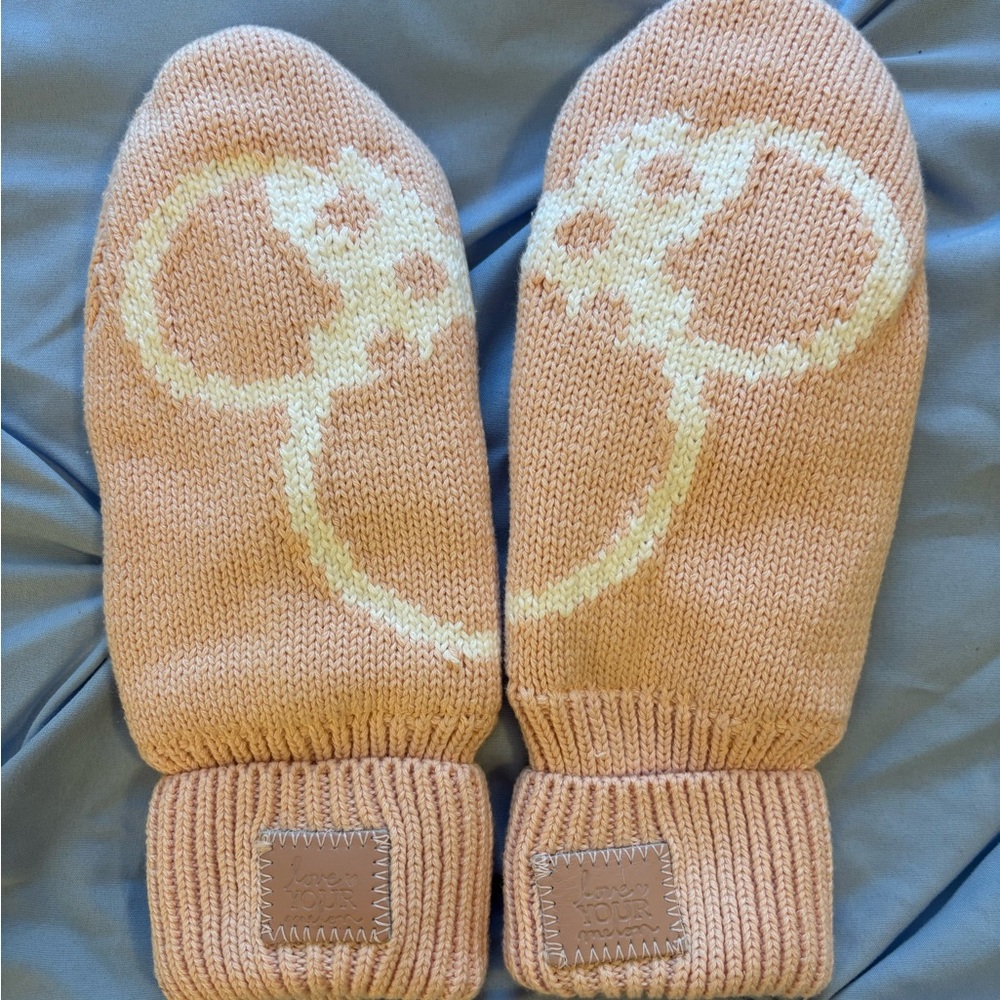 Disney x Love Your Melon Mittens
